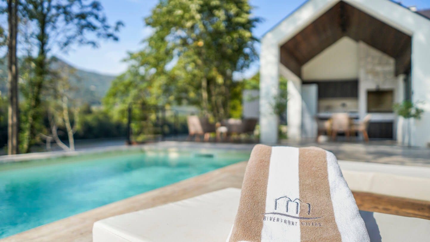 Riverfront Villas (10)