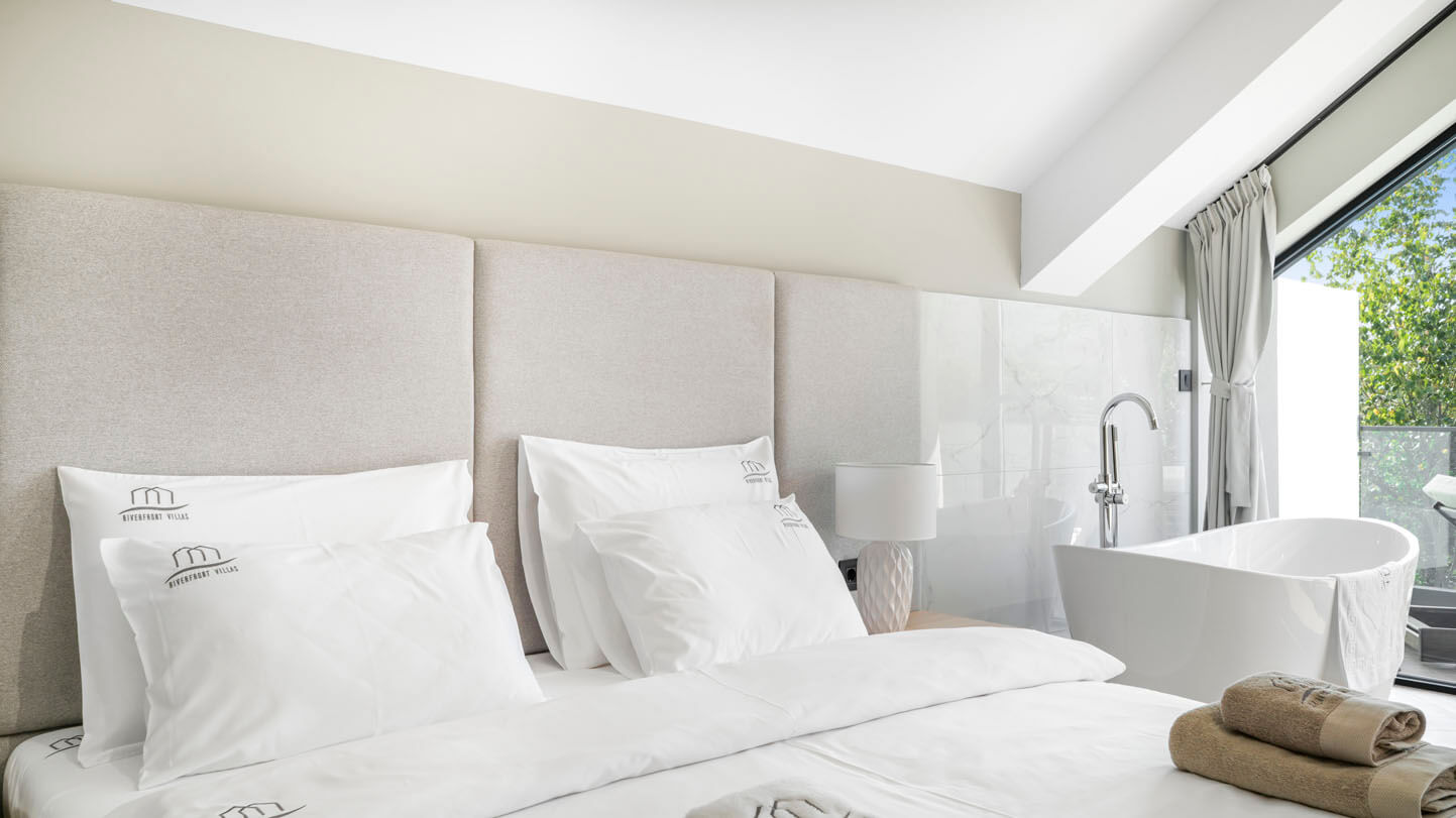 Riverfront Villas (13)