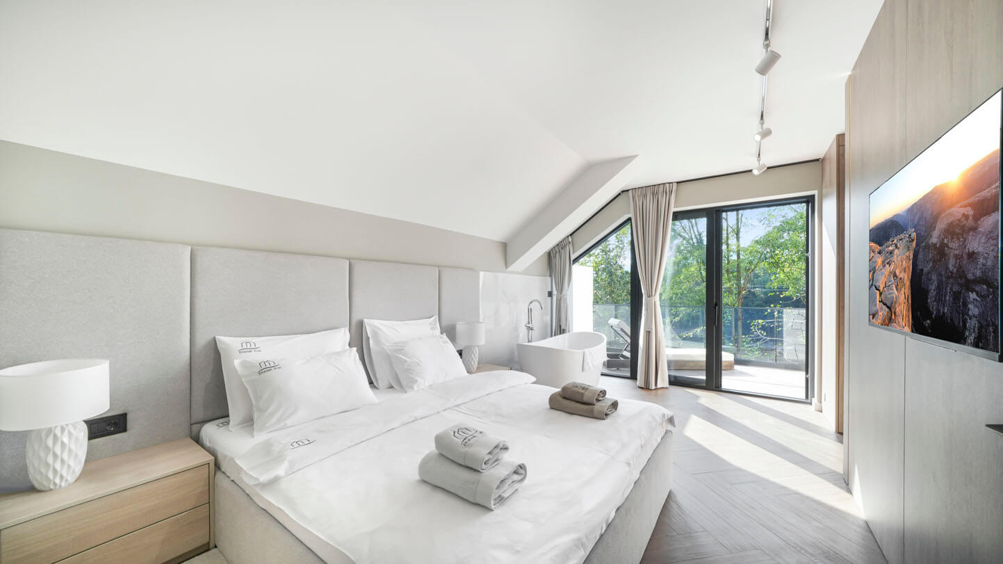 Riverfront Villas (22)