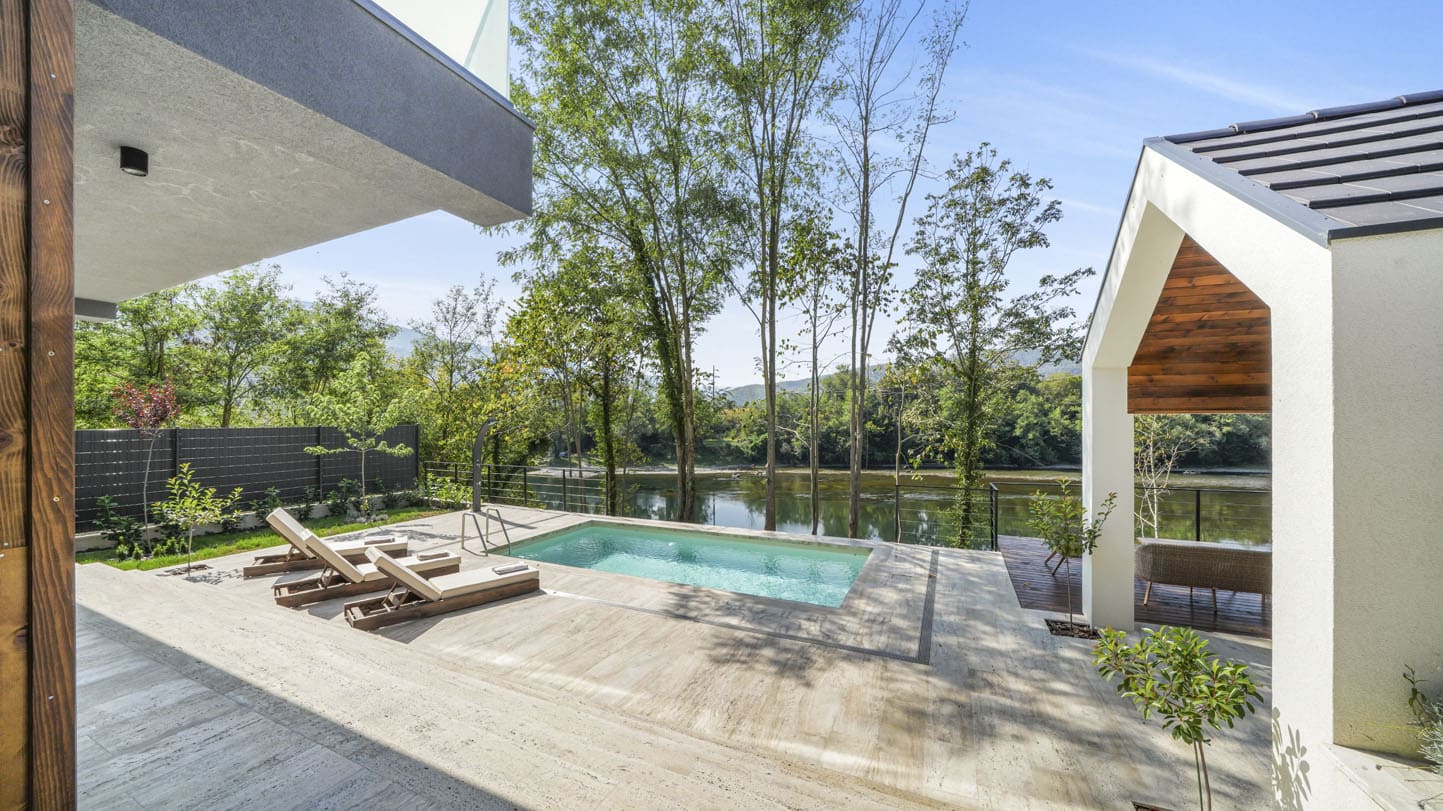 Riverfront Villas (50)